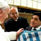 Francisco y el futbolista Maradona se encontraron este mismo año en el Vaticano