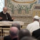 Cantalamessa predica las meditaciones de Adviento a la Curia y al Papa
