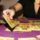 No es sólo un divertimento o una estafa: la creencia en la adivinación del futuro es un obstáculo al amor de Dios.