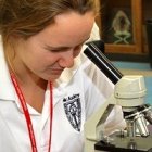 Respaldada por la opinión científica, querida por muchos padres y perfectamente legal, la educación diferenciada sólo encuentra obstáculos en el sectarismo ideológico.