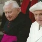 Benedicto XVI con su hermano George