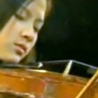 La niña sordomuda que aprendió a tocar el violín