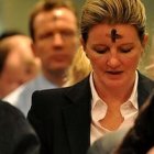 La ceniza en la frente tiene un significado penitencial y nos recuerda que hemos de morir.