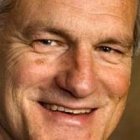 Kenneth H. Howell fue ministro en dos parroquias presbiterianas y profesor 6 años en un seminario protestante... ve en María una fuente de unidad