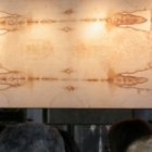 Peregrinos contemplan la Sindone expuesta en Turín - la ostensión se hace en años especiales, la última vez fue en 2010