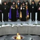 Encuentro de oración de los obispos armenios ante la Llama de los Mártires en Ereván