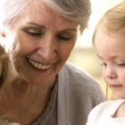 La tercera edad debe ser una etapa vital de fecundidad y de servicio maduro, especialmente ayudando y enseñando a los jóvenes