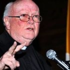 El padre Byron es un sacerdote jesuita muy reputado en la diócesis y profesor de Empresa y Sociedad en la Universidad St. Joseph.