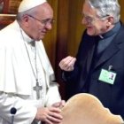 El Papa Francisco con Federico Lombardi, jefe de la Sala de Prensa de la Santa Sede