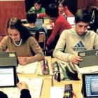 En la formación de jóvenes y adolescentes se multiplican las pantallas y se reduce la cultura religiosa