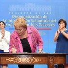 La presidente Michelle Bachelet es la gran impulsora del aborto en Chile.