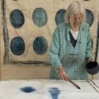 La pintora Isabella Ducrot reflexiona sobre la espiritualidad de trabajar las telas