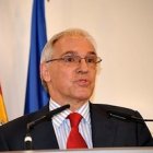 Nicolás Jouve destacó que las células madre embrionarias, que implican la destrucción de seres humanos, han dejado de utilizarse por ineficaces.