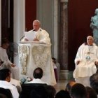 En su misa final en Santiago de Cuba el Papa Francisco propuso una revolución de ternura y una iglesia que salga a la calle