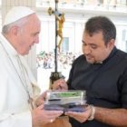 Samir Yousif con el Papa Francisco