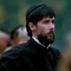 Un jesuita en la época barroca según la película Manto negro de 1991 - San John  Plessington fue jesuita clandestino 16 años en Inglaterra