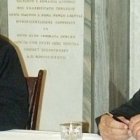 A la izquierda, Francesco Bamonte, presidente de los exorcistas italianos, presentando su libro sobre la Virgen María en los exorcismos