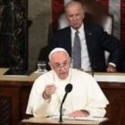 El Papa Francisco ha hablado en el Capitolio de EEUU ante los congresistas... el primero de la historia en hacerlo