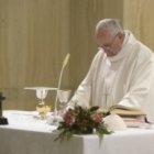 El Papa, al explicar las Escrituras en la Casa Santa Marta, busca despertar muchas almas adormecidas