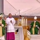 Una imagen de la Sagrada Familia presidió la misa de clausura del encuentro de Filadelfia.