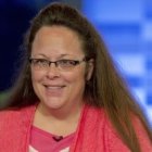 Los abogados de Kim Davis dicen que se reunió con el Papa en Washington en la nunciatura