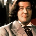 Stephen Fray interpretó a Oscar Wilde en la película Wilde, dirigida en 1997 por Brian Gilbert.