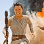 Fotograma de Star Wars El Despertar de la Fuerza - detrás del aparente escapismo, toda la saga tiene una propuesta de exporación espiritual, aunque no siempre coherente