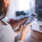 Las apps en el iphone pueden ayudar a muchas personas a profundizar en su fe