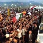 En el año 2000, San Juan Pablo II ya daba muestras de decadencia fisica, pero no en su poder de convocatoria ni en su influencia pública.