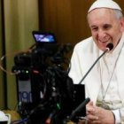 El Papa Francisco pide oraciones en estos vídeos, que dan visibilidad a dramas a veces olvidados