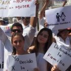 En apenas 3 semanas se organizó una red de manifestaciones profamilia en todo el país... el PRI ha pagado un precio