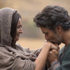 Bahia Haifi interpreta a la Virgen María y Noam Jenkins a San Pedro.