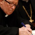 El cardenal Cañizares está denunciando los proyectos de leyes de ideología de género en Valencia