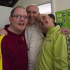 El Papa quiso visitar por sorpresa el centro de discapacitados