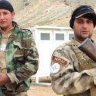 Milicianos asirios de la NPU - son unas decenas, probablemente nunca luchen contra Daesh y ejerzan solo de guardas lejos del frente - Foto de Ferran Barber