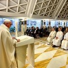 Pensar que Dios nos ha elegido, pensado y nombrado desde toda la eternidad debe darnos mucha seguridad, dice el Papa.