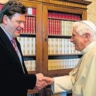 Peter Seewald ha sido el periodista de confianza de Benedicto XVI para sus libros-entrevista.