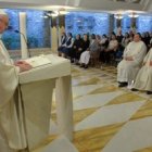 En la misa matinal en Santa Marta Francisco exhorta a abrirse al Plan de Dios