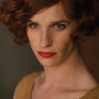 Eddy Redmayne, protagonista de «La Chica Danesa», película que aborda la cuestión transgénero de conformidad con los dogmas de la ideología de género.