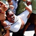 Además de la represión policial, el régimen envió a sus partidarios a insultar y vejar a los opositores.