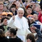 El Papa Francisco en la plaza de San Pedro