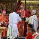 El cardenal Angelo Amato presidio la beatificación de los cinco mártires