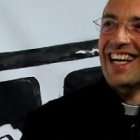 El hoy padre Reinhard fue ateo, marxista, individualista y hedonista... pero aquello le amargaba