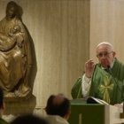El Papa Francisco en la Residencia Santa Marta celebra misa y explica las lecturas