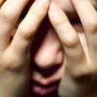 Entre el 70 y el 80 por ciento de los niños con disforia de género tratados sin cambio de sexo revierten el trastorno y solucionan sus problemas de identidad sexual.