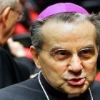 El cardenal Carlo Caffarra, durante el sínodo de los obispos de 2014.