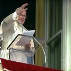 El Papa insistió durante todo el fin de semana en no aferrarse a las cosas pasajeras y perecederas sino anclarse en la confianza en Dios.