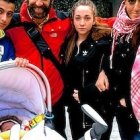 Tres generaciones salvadas de la Dator: a la derecha, la abuela; los jóvenes padres; y el bebé que nunca habría nacido si José Carlos hubiese muerto en 1996.