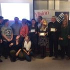 Los premiados por la Revista Misión en su edición 2016 posan juntos