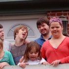 Los Daulton han adoptado nueve hijos con síndrome de Down además de sus cinco hijos naturales